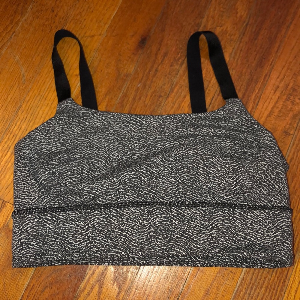 Lululemon Sports bra size 8